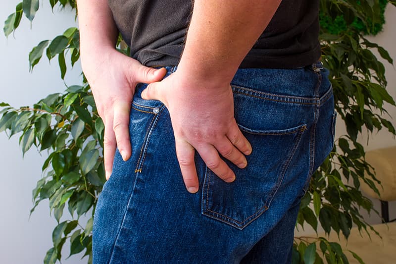 What Are the First Signs of Hip Problems?